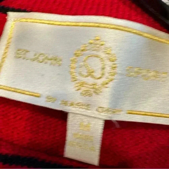 St John by Marie Gray women’s red knit top w/ gold detail around neck sz M - Picture 3 of 10